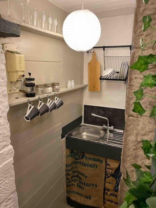 Outhouse Bothy Apartment Къркби Лонсдейл Екстериор снимка