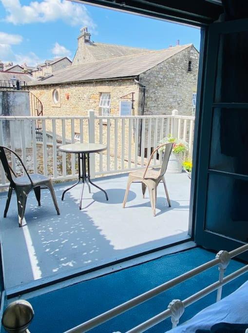 Outhouse Bothy Apartment Къркби Лонсдейл Екстериор снимка